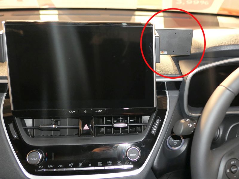 Paigaldusalus, mudelikohane Toyota Corolla/Cross 2023> ekraani külge