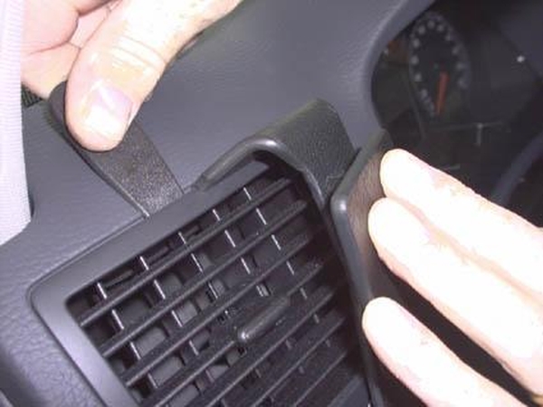 Paigaldusalus, mudelikohane Volkswagen Multivan 03-15 vasa