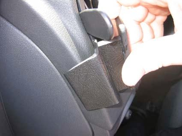 Paigaldusalus, mudelikohane VW Golf Plus 05-12 vasakule