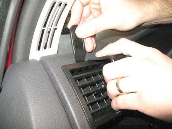 Paigaldusalus, mudelikohane VW T5 10-13 vasakule