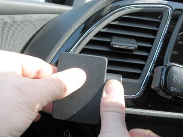 Paigaldusalus, mudelikohane Seat Leon 13- vasakule