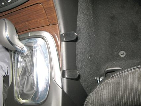 Paigaldusalus, mudelikohane Opel Insigia 09-12 alla