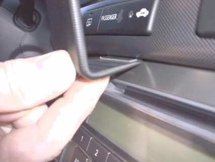 Paigaldusalus, mudelikohane Toyota Avensis 03-