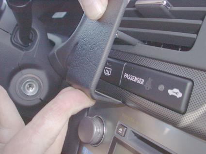 Paigaldusalus, mudelikohane Toyota Avensis 03-