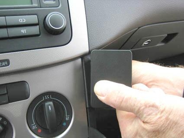 Paigaldusalus, mudelikohane VW Passat 05- alla