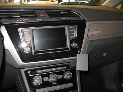 Paigaldusalus, mudelikohane VW Touran 16- alla