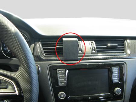 Paigaldusalus, mudelikohane Skoda Rapid 16-17 keskele