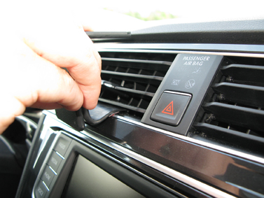 Paigaldusalus, mudelikohane VW Tiguan 17- keskele