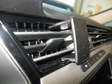 Paigaldusalus, mudelikohane Volkswagen Passat 15> keskele