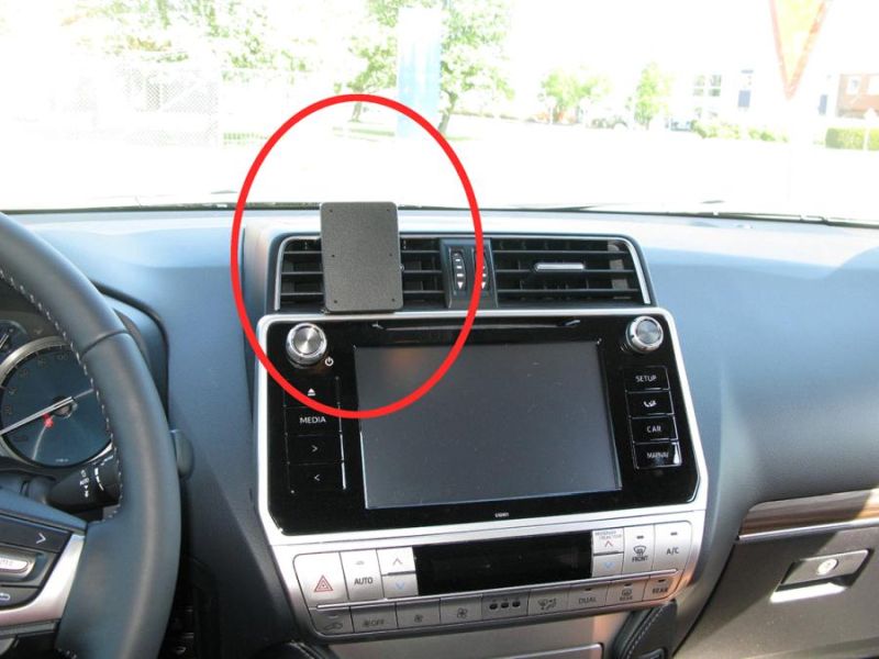 Paigaldusalus, mudelikohane Toyota LandCruiser 150 18