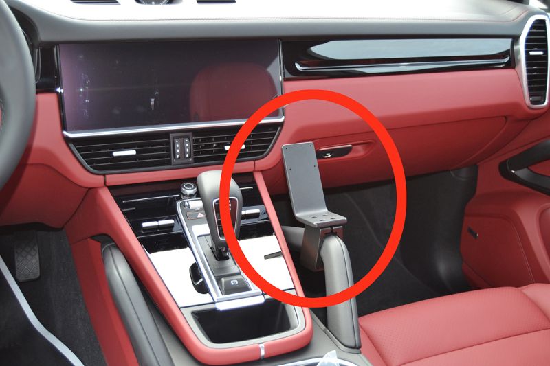 Paigaldusalus, mudelikohane Porsche Cayenne 2019-2025 keskele