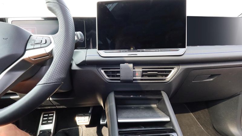 Paigaldusalus, mudelikohane VW Tiguan/Tayron 2025> keskele vasakule